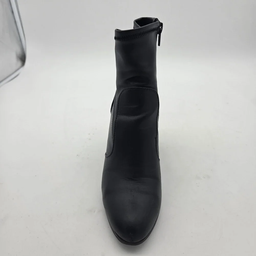 Forever 21 ankle Leather women booties Black size 7 4
